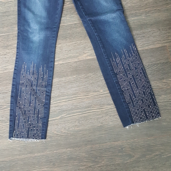 G by Guess Sequin Jeans - Picture 3 of 6